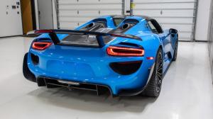 Porsche 918 Spyder Weissach Package 2015 года, Mecum