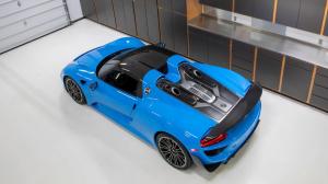 Porsche 918 Spyder Weissach Package 2015 года, Mecum
