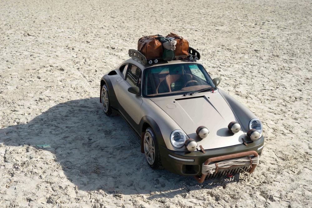 Показан уникальный полноприводный с внешностью в духе Porsche 911