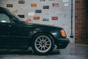 Mercedes-Benz 300 E F1 by Hartge 1988 года