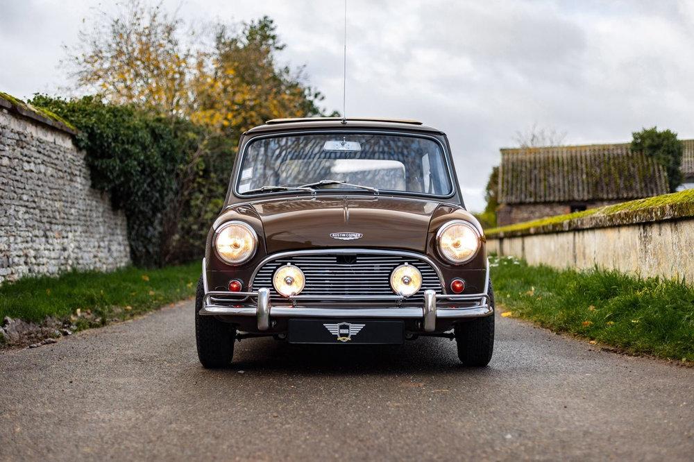 Продается любимец знаменитостей: хэтчбек Mini 60-х годов