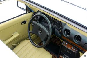 Mercedes-Benz 300 TD Turbodiesel 1983 года