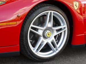 Ferrari Enzo 2004 года, Tom Hartley Jnr
