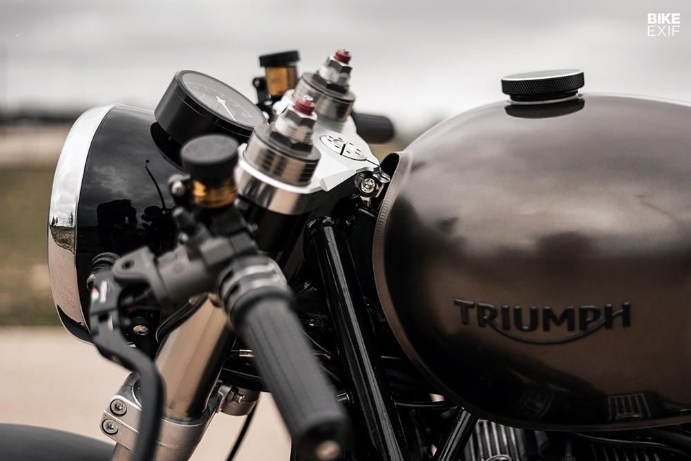 Triumph Trophy 1200 by TooHard Motor Co.