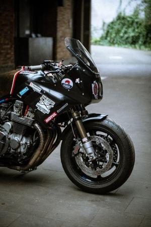 Honda CB750 by McFly Custom