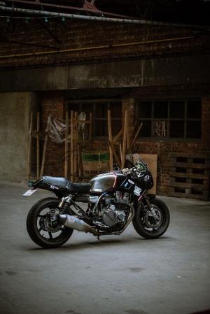 Honda CB750 by McFly Custom