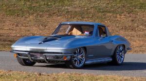 Chevrolet Corvette Sting Ray Resto Mod SEMA Car 1967 года