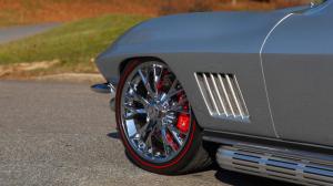 Chevrolet Corvette Sting Ray Resto Mod SEMA Car 1967 года