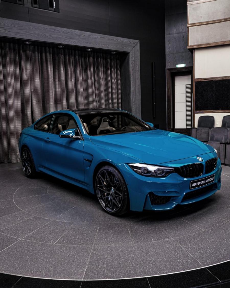 Редкий BMW M4 Edition M Heritage: немецкая классика в цвете лагуны