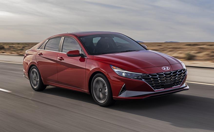 Hyundai Elantra предстала в совершенно новом облике