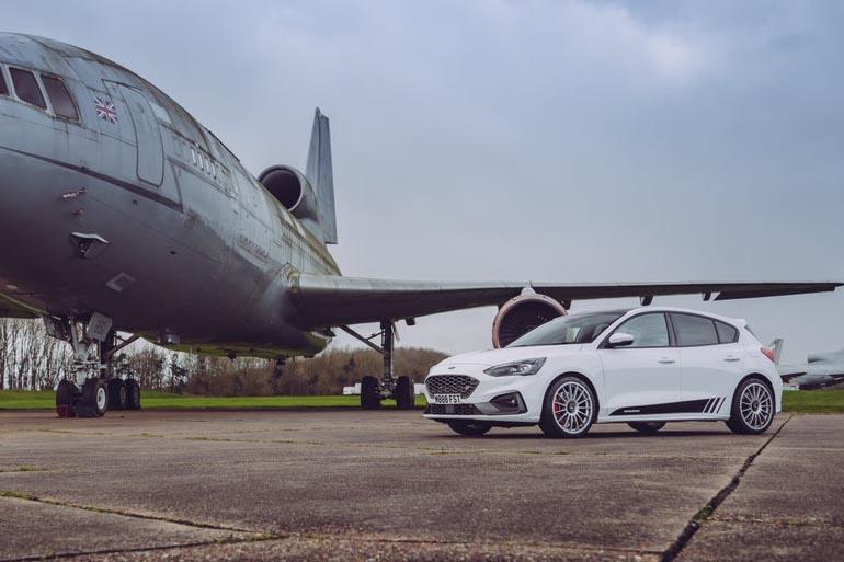 Чтобы увеличить отдачу Ford Focus, необходим смартфон и особое приложение