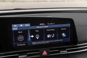 Hyundai Elantra 2020 года