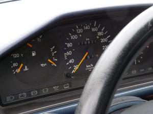 Mercedes-Benz 500E 1993 года