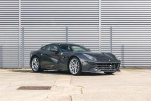 Ferrari F12berlinetta 2014 года