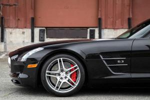 Mercedes-Benz SLS AMG Roadster 2012 года, Bring a Trailer