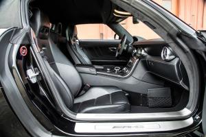 Mercedes-Benz SLS AMG Roadster 2012 года, Bring a Trailer