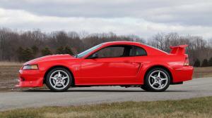 Ford Mustang SVT Cobra R 2000 года, Mecum