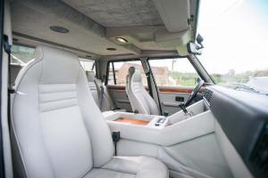 Lamborghini LM002 1997 года
