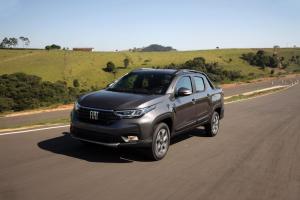 Fiat Strada Volcano CD 2020 года