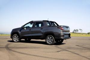 Fiat Strada Volcano CD 2020 года