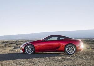 Lexus LC500 2020 года