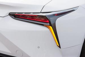 Lexus LC500 2020 года