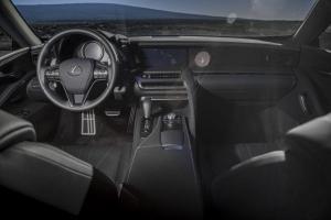 Lexus LC500 2020 года