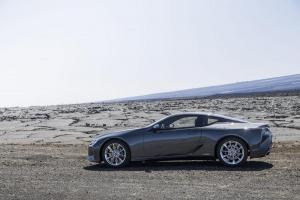 Lexus LC500 2020 года