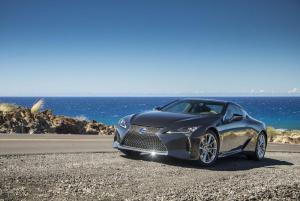Lexus LC500 2020 года