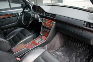 Mercedes-Benz 500 E 1992 года, Grand Prix Motors