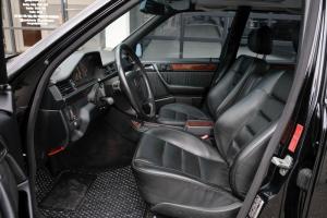 Mercedes-Benz 500 E 1992 года, Grand Prix Motors
