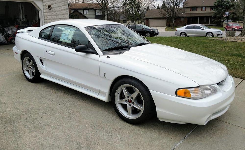 В новой заводской упаковке продается Ford Mustang Cobra R 1995 года