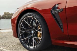 BMW M8 Competition Convertible 2019 года