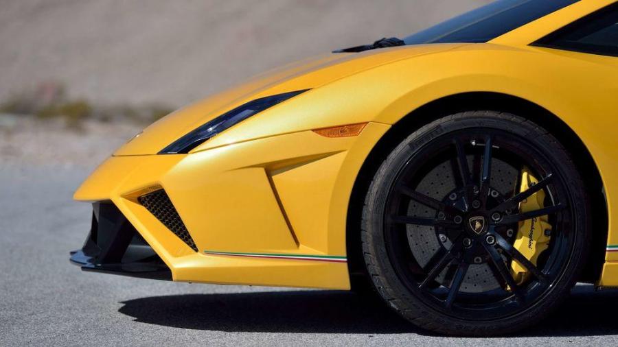 2013 Lamborghini Gallardo LP570-4 Squadra Corse: характеристики, фото, цена | Новости автомира