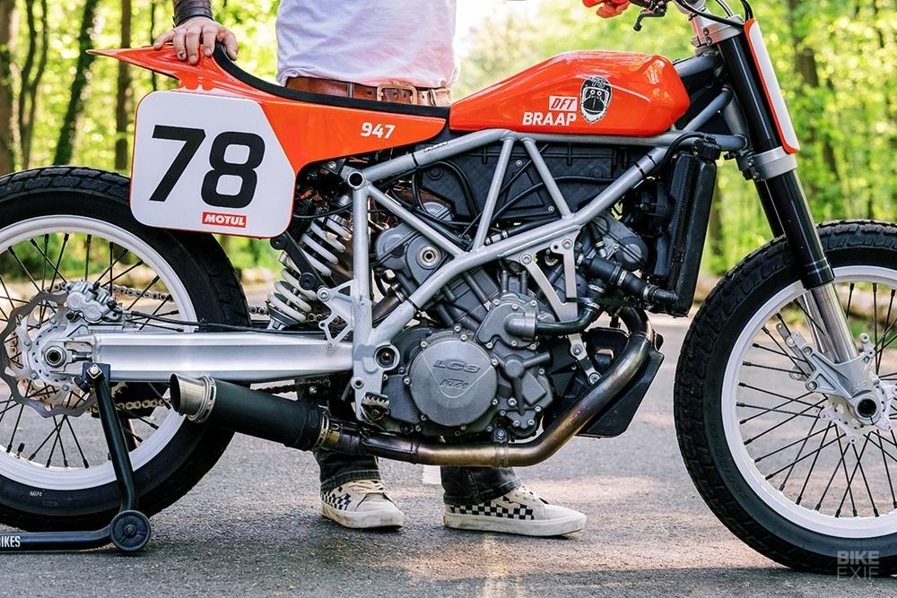 KTM 950 Supermoto by Hombrese