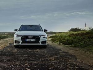 Audi A6 55 TFSI e Quattro S-Line Avant 2020 года