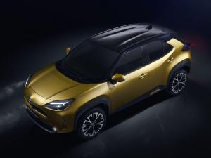 Toyota Yaris Cross Hybrid 2020 года