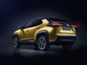 Toyota Yaris Cross Hybrid 2020 года