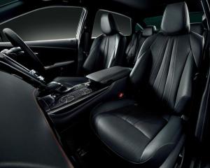 Toyota Crown S Sport Style 2020 года