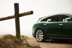 Tesla Model S 85 Performance Shooting Brake by RemetzCar