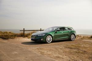 Tesla Model S 85 Performance Shooting Brake by RemetzCar