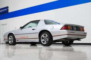 Chevrolet Camaro Z28 IROC-Z 1985 года, Bring a Trailer