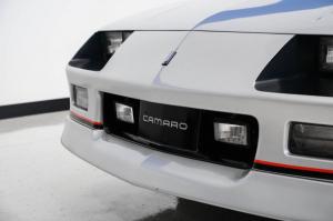 Chevrolet Camaro Z28 IROC-Z 1985 года, Bring a Trailer