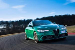 Alfa Romeo Giulia Quadrifoglio 2020 года
