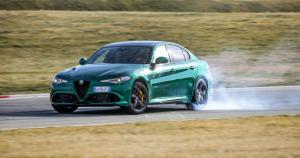 Alfa Romeo Giulia Quadrifoglio 2020 года