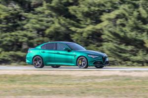 Alfa Romeo Giulia Quadrifoglio 2020 года