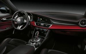 Alfa Romeo Giulia Quadrifoglio 2020 года