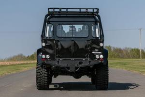 Land Rover Defender 110 SVX Spectre JB24 2015 года, Silverstone Auctions