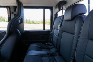Land Rover Defender 110 SVX Spectre JB24 2015 года, Silverstone Auctions