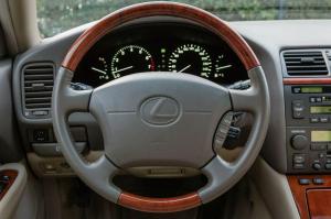 Lexus LS400 Long 1998 года